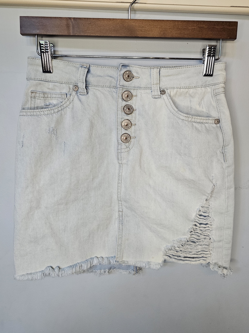 Rewash Brand Light Wash Distressed Denim Mini Skirt Button Fly Size 1/25